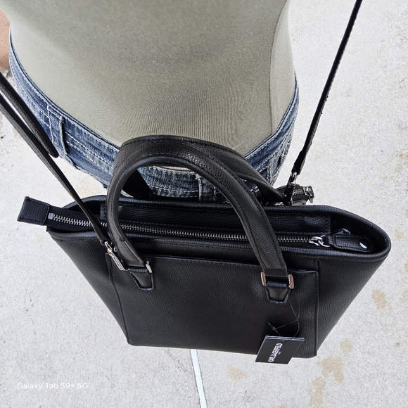 NWT BLACK KARL LAGERFELD PARIS SATCHEL w/ REMOVEABLE HEART POUCH - Picture 7 of 7